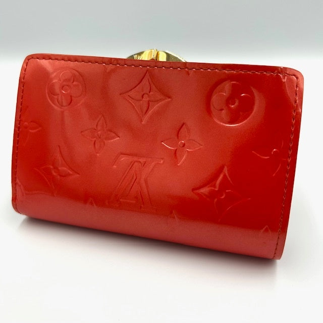 ルイヴィトン ポルトフォイユ・ヴィエノワ ヴェルニ モノグラム がま口二つ折り財布