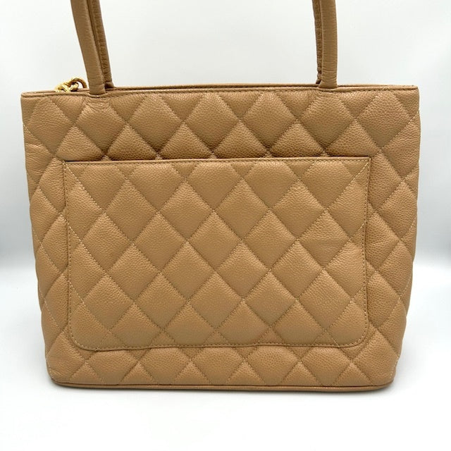 CHANEL シャネル 復刻トート キャビアスキン マトラッセ トートバック ココ