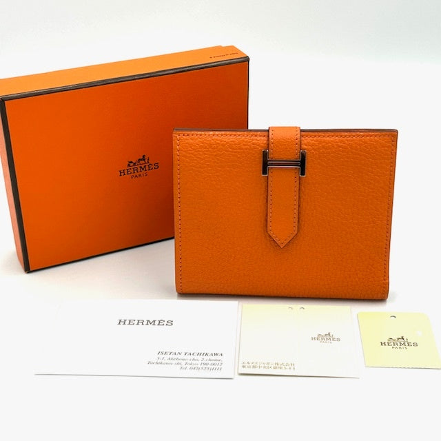 エルメス HERMES ベアン コンパクト シェーブル 折財布 シルバー金具 ユニセックス