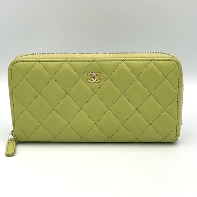 CHANEL シャネル マトラッセ ラムスキン グリーン 長財布
