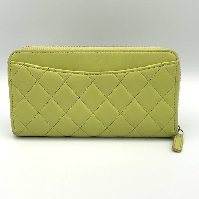 CHANEL シャネル マトラッセ ラムスキン グリーン 長財布