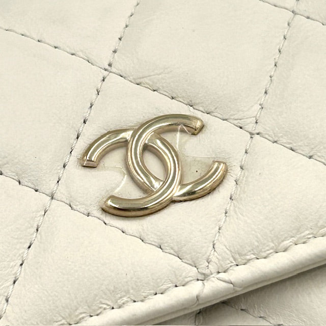 CHANEL シャネル ラムスキン パール ミニ ショルダーバック