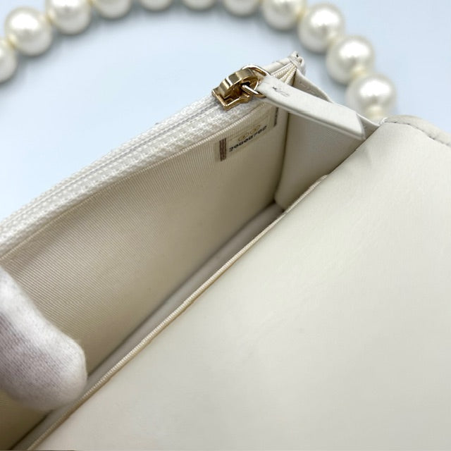 CHANEL シャネル ラムスキン パール ミニ ショルダーバック