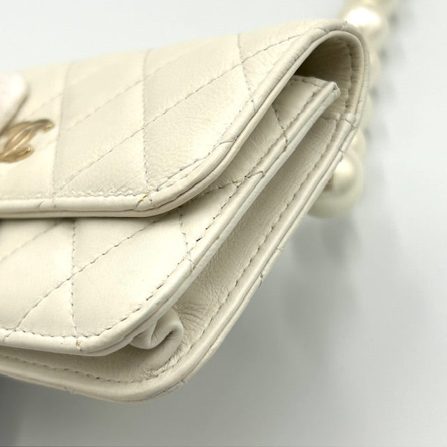 CHANEL シャネル ラムスキン パール ミニ ショルダーバック