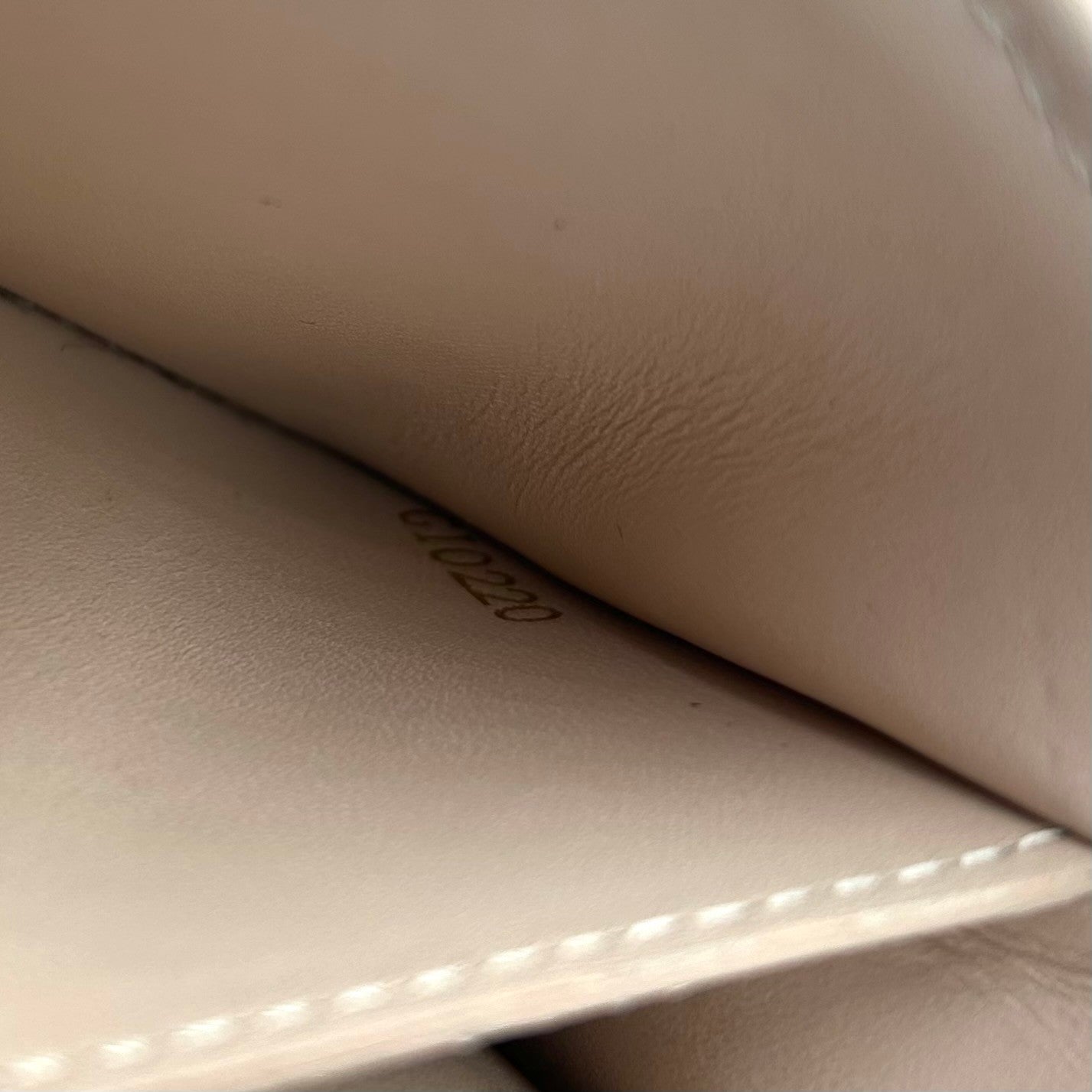 ルイヴィトン モノグラム リバース トランク ヴェルティカル ポシェット ショルダーバック