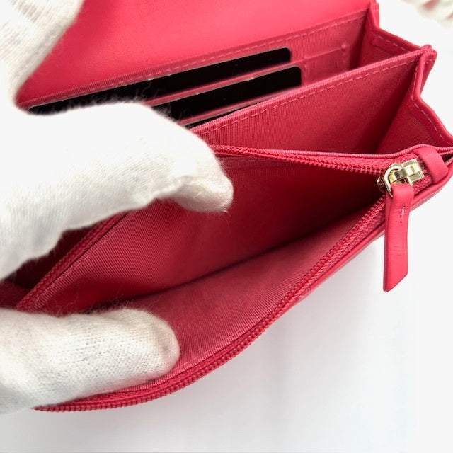 シャネル CHANEL マトラッセ ラムスキン パール チェーンスモールウォレット