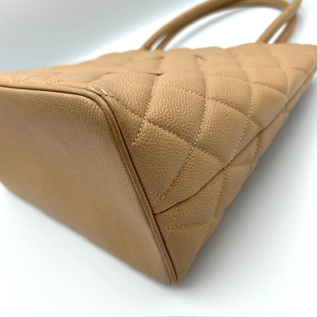 CHANEL シャネル 復刻トート キャビアスキン マトラッセ トートバック ココ