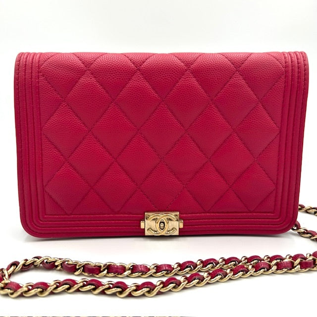 シャネル CHANEL ボーイシャネル マトラッセ キャビアスキン チェーンウォレット