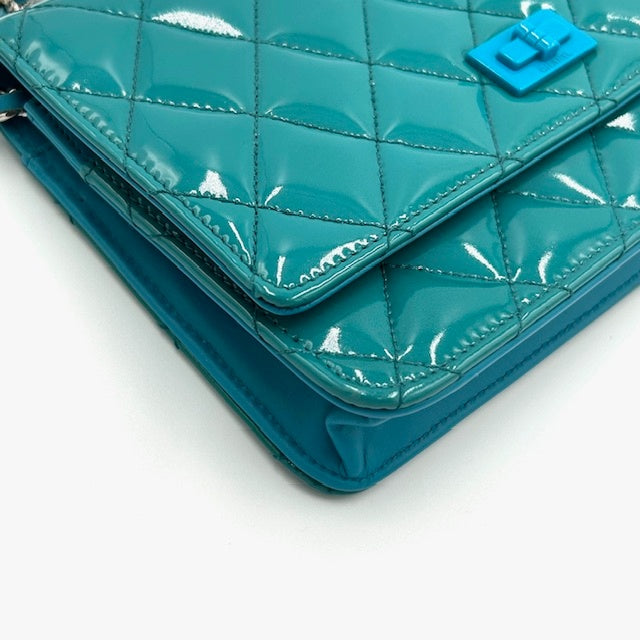 シャネル CHANEL マトラッセ パテント 2.55 チェーンウォレット