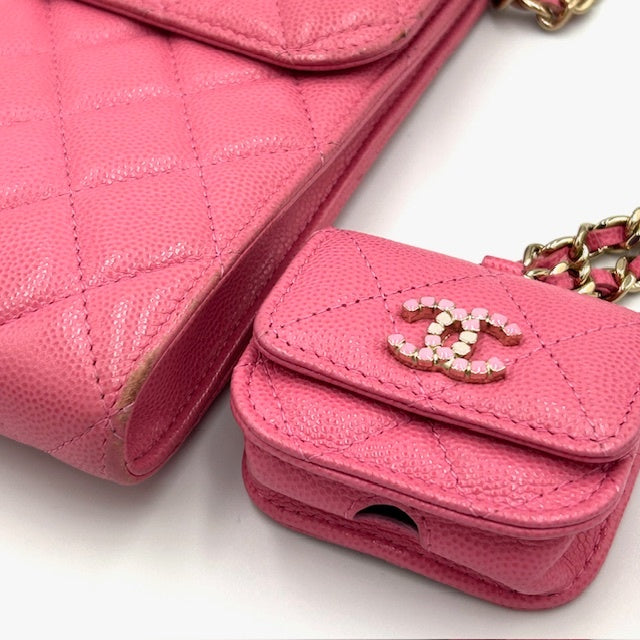 シャネル CHANEL キャビアスキン Airpodsケース付き スマホショルダー バック