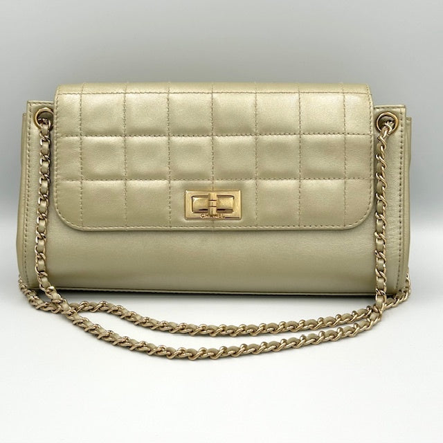 CHANEL シャネル チョコバー 2.55 ラムスキン チェーン ショルダーバッグ