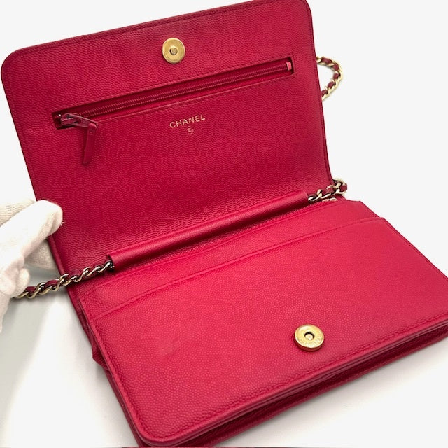 シャネル CHANEL ボーイシャネル マトラッセ キャビアスキン チェーンウォレット