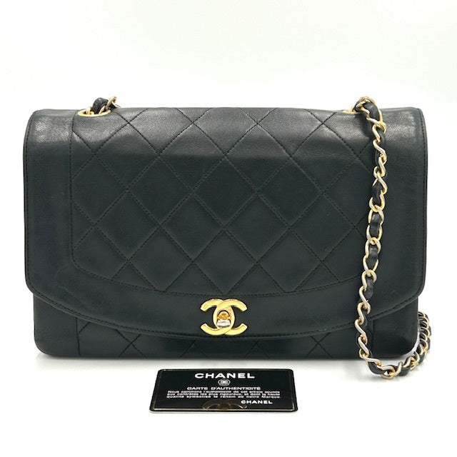 シャネル CHANEL マトラッセ ラムスキン ダイアナ シングルフラップ チェーンショルダーバック