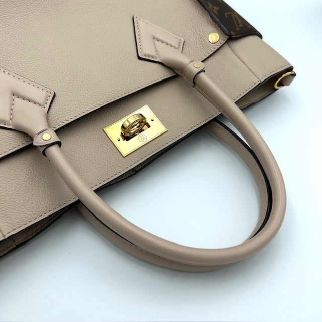 ルイヴィトン モノグラム オンマイサイド ベージュ ハンドバッグ