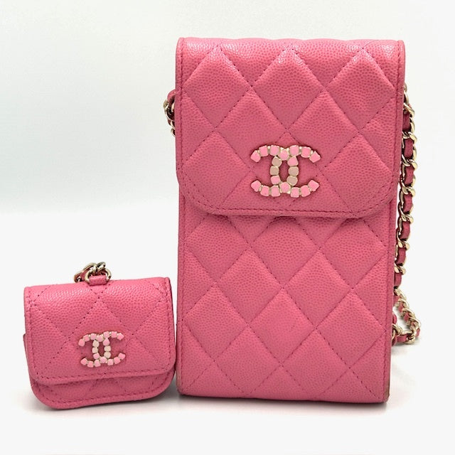 シャネル CHANEL キャビアスキン Airpodsケース付き スマホショルダー バック