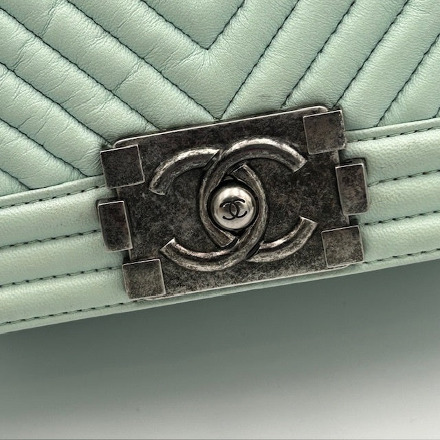 シャネル CHANEL ボーイシャネル Vステッチ チェーンショルダーバッグ