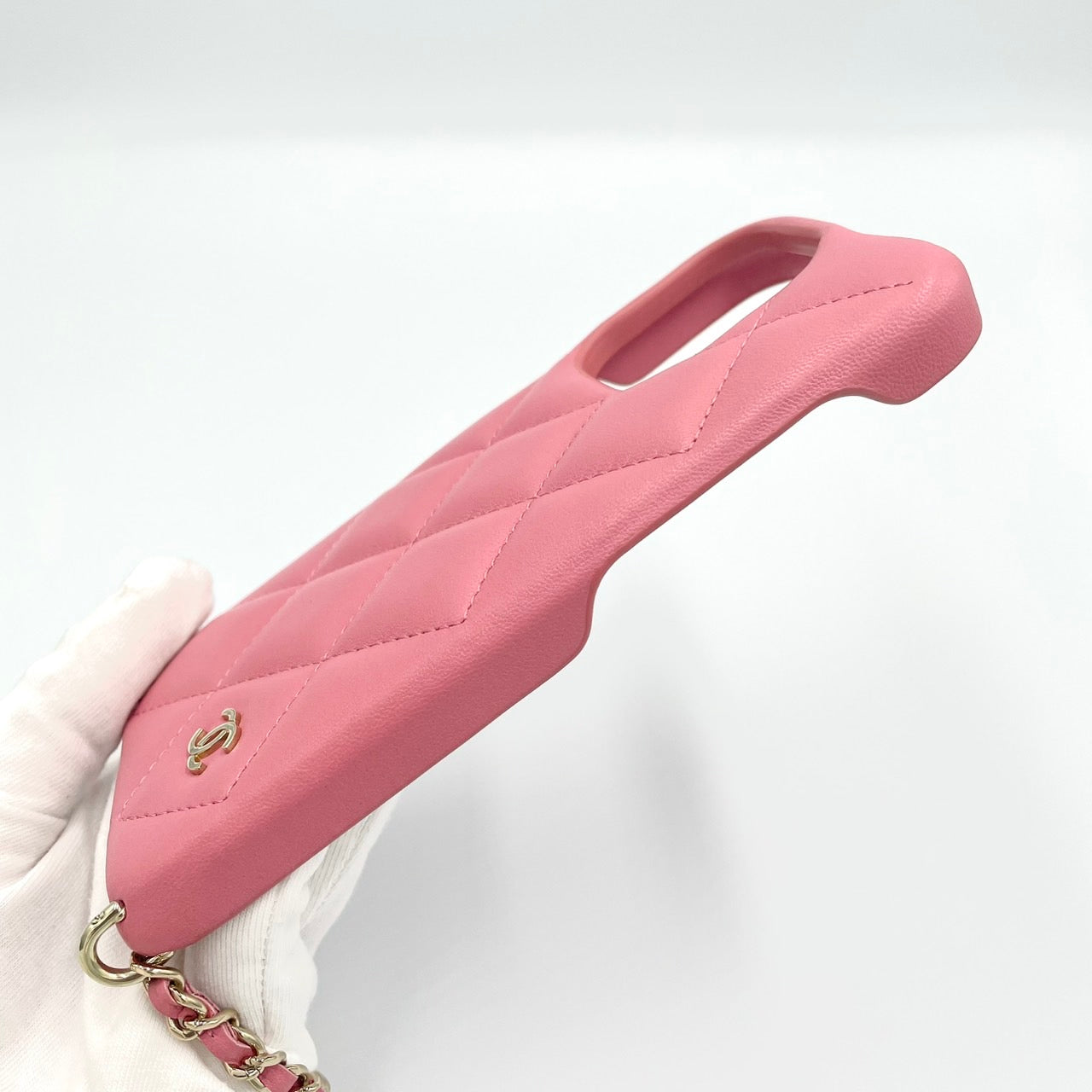 CHANEL シャネル ラムスキン iPhone 14pro ケース ショルダー