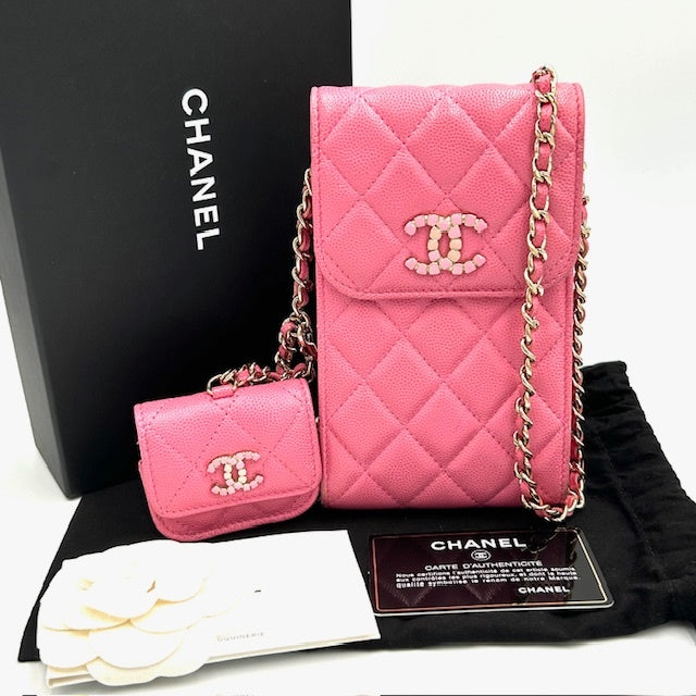 シャネル CHANEL キャビアスキン Airpodsケース付き スマホショルダー バック
