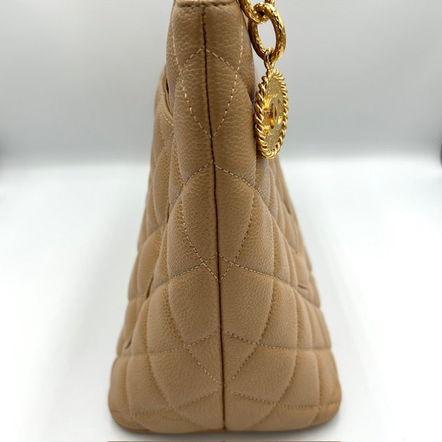 CHANEL シャネル 復刻トート キャビアスキン マトラッセ トートバック ココ