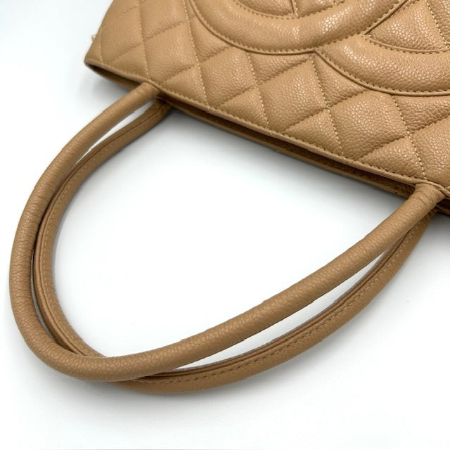 CHANEL シャネル 復刻トート キャビアスキン マトラッセ トートバック ココ