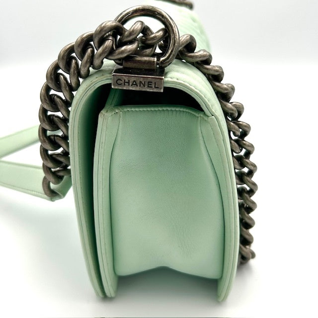 シャネル CHANEL ボーイシャネル Vステッチ チェーンショルダーバッグ