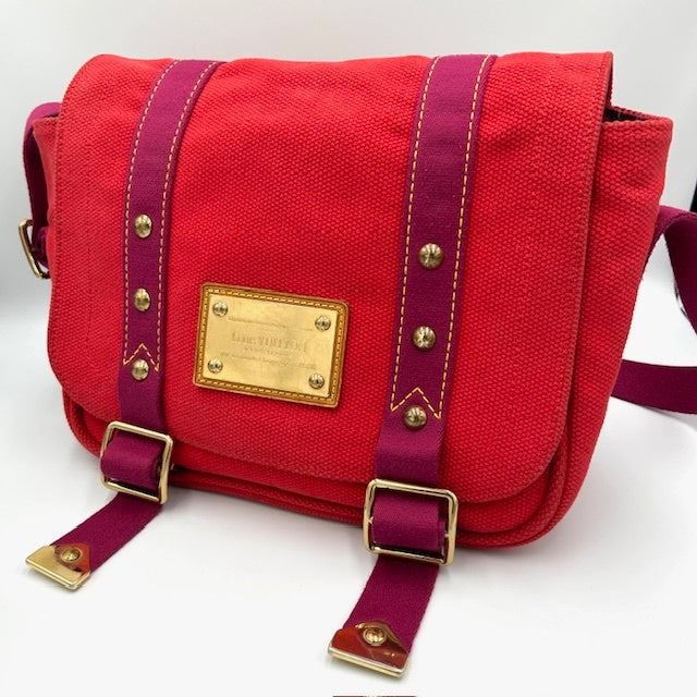 ルイヴィトン アンティグア ブサス キャンバス ショルダーバック M40040