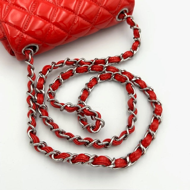 シャネル CHANEL ミニマトラッセ パテント マトラッセ チェーンショルダーバック 16