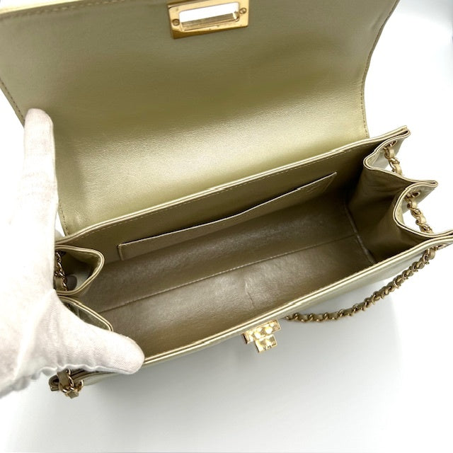 CHANEL シャネル チョコバー 2.55 ラムスキン チェーン ショルダーバッグ